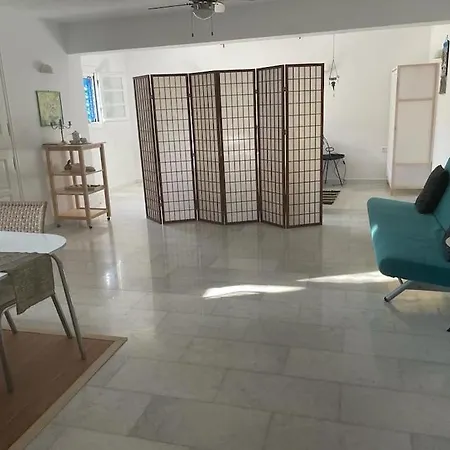 Ariadne's - Apollonas * Аполло