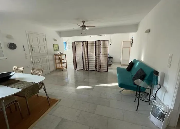 Ariadne's - Apollonas Аполло